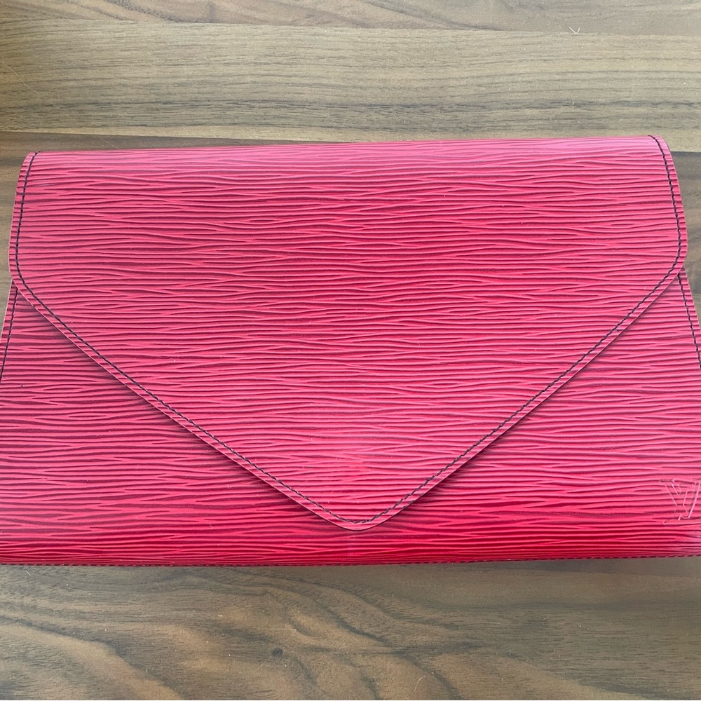 Louis Vuitton Art Deco Red Epi Envelope Clutch - Picture 3 of 16